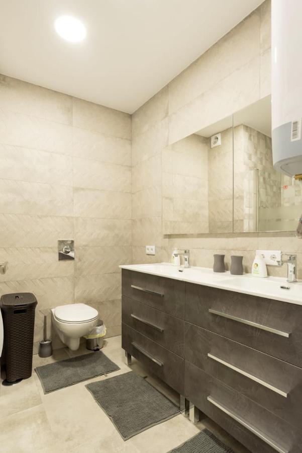 Dream House Rooms Malaga - Habitacion En El Apartemento Extérieur photo
